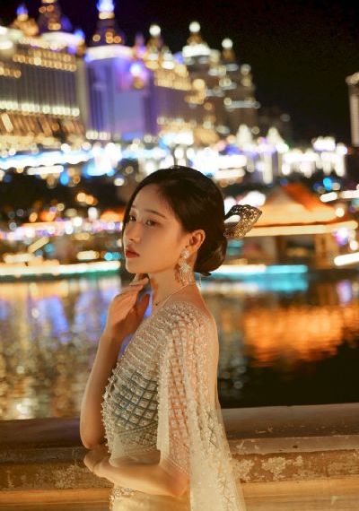 贵族高中