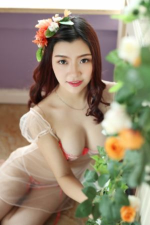 被部下侵犯的女社长bd