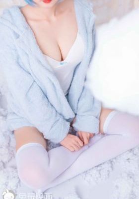 非她不可