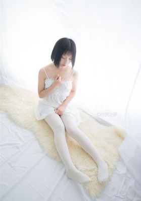 饥饿漂亮的女邻居3伦理